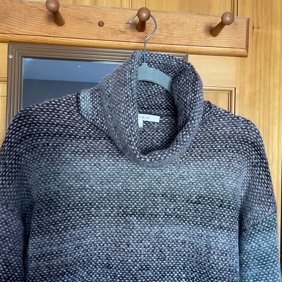 Max Studio Purple Ombré turtleneck Sweater - Size Small - Picture 3 of 10